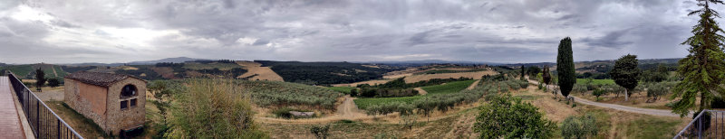 Blick vom Balkon unserer Unterkunft auf die Weinberge