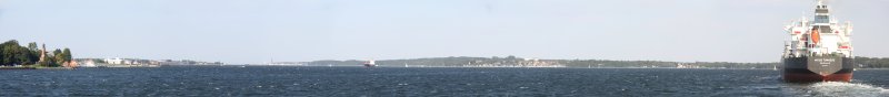 Kieler Förde - Blick Richtung Ostsee nach Ausfahrt aus dem Nord-Ostsee-Kanal