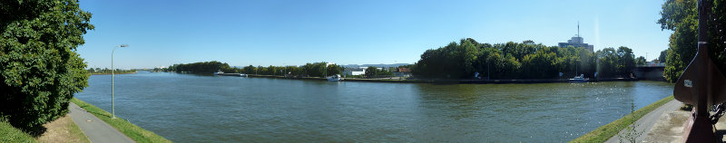 Blick vom Hol-Fast-Platz auf den Mittelandkanal