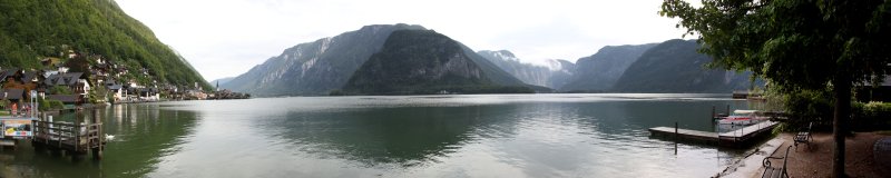Blick vom Schiffsanleger Lahn auf Hallstatt und den Hallstätter See Blick vom Schiffsanleger Lahn auf Hallstatt und den Hallstätter See