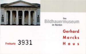 Er hat die Stadtmusikanten vor das Rathaus gestellt